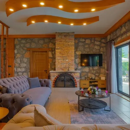 Targaryen Villa *